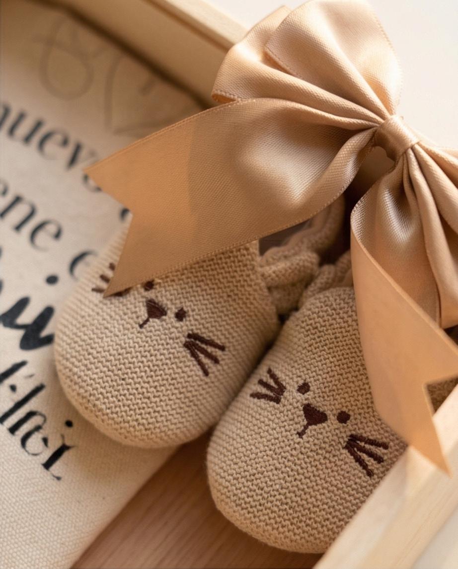 Anuncio abuelita "Tote Bag + zapatos"